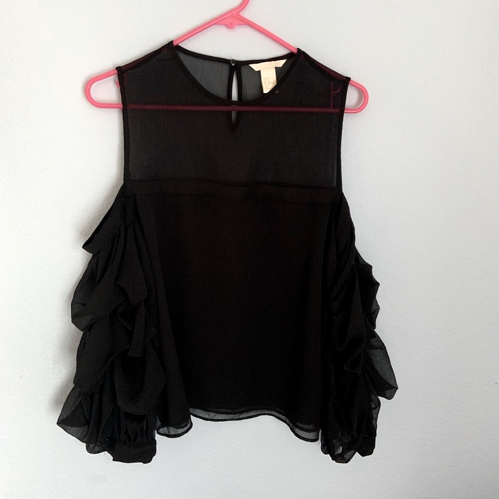 The perfect cold shoulder black blouse EUC